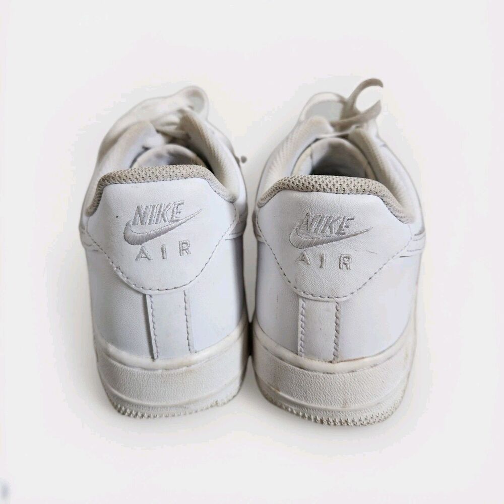 Nike Air Force 1 Low Womens Size 10 White Athletic Lifestyle Shoes Sneakers GUC - Picture 4 of 8